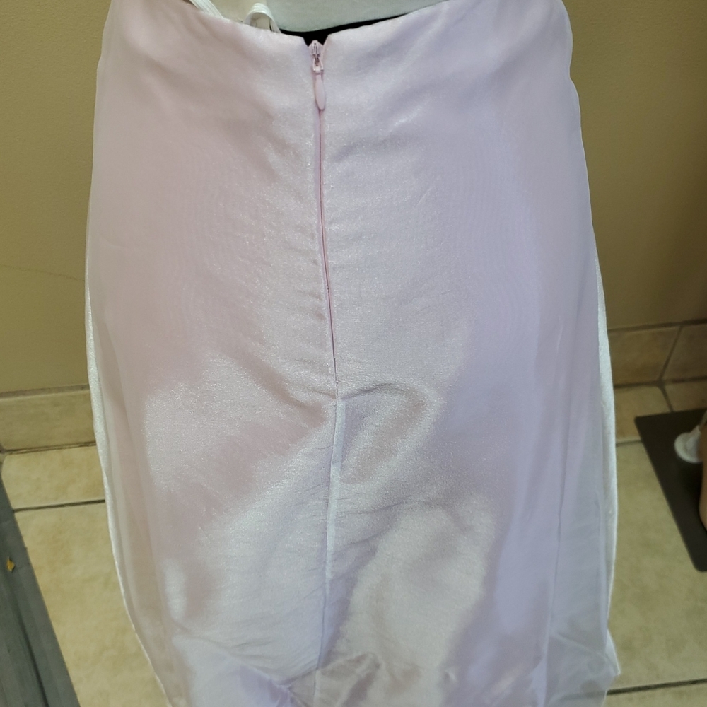 Elegant Cache Skirt - image 4